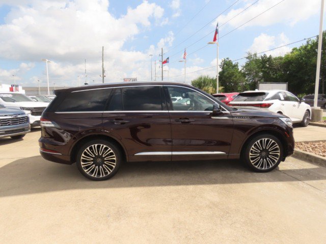 Certified 2023 Lincoln Aviator Black Label AWD/4WD image 8