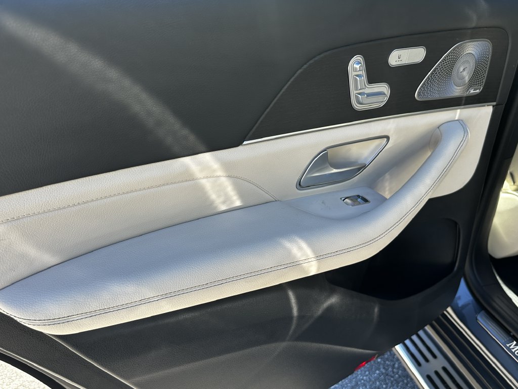 Certified 2025 Mercedes-Benz GLS 450 4MATIC image 24