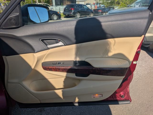 Used 2011 Honda Crosstour EX-L image 23