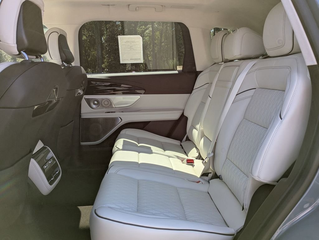 New 2026 Lincoln Nautilus Black Label image 13