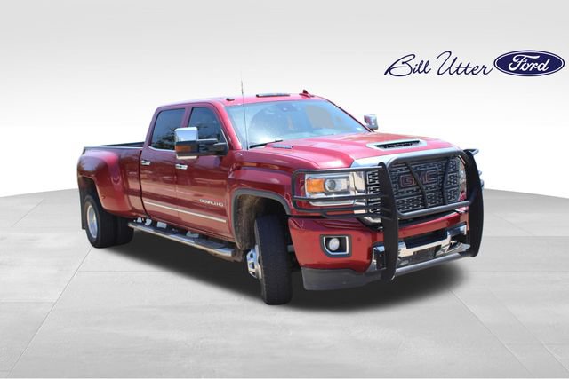 Used 2018 GMC Sierra 3500 Denali w/ Duramax Plus Package AWD/4WD image 3