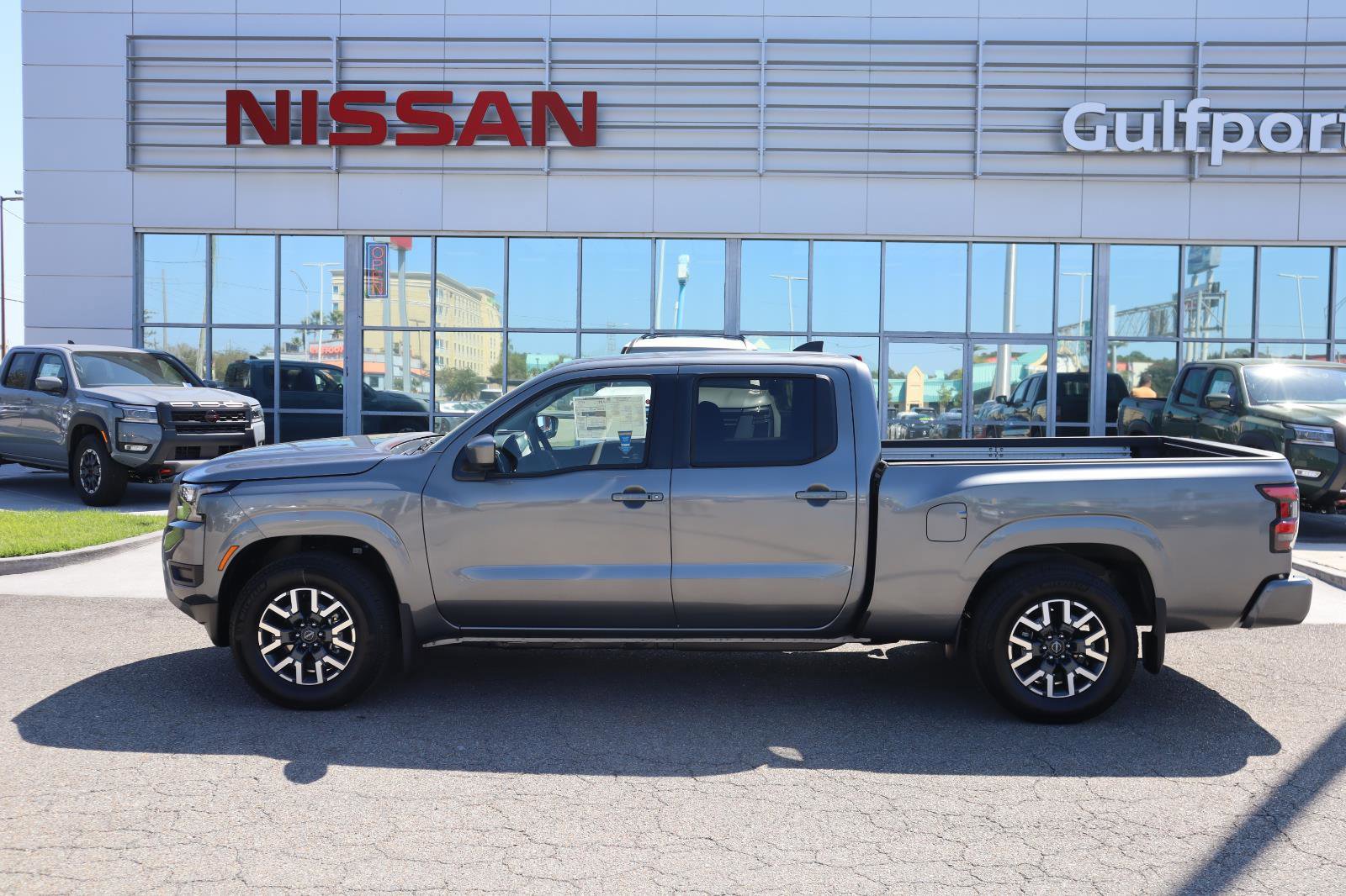 New 2026 Nissan Frontier SV image 3