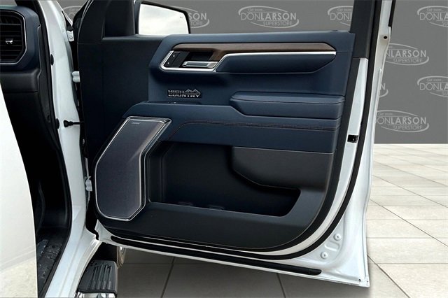 Certified 2023 Chevrolet Silverado 1500 High Country w/ High Country Premium Package image 13