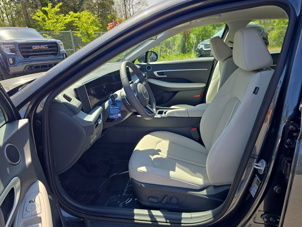 New 2026 Hyundai Sonata SEL FWD image 11