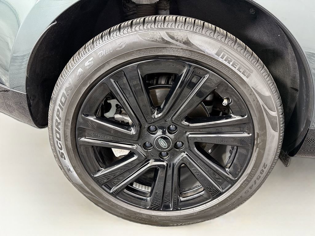 Used 2023 Land Rover Range Rover SE image 32