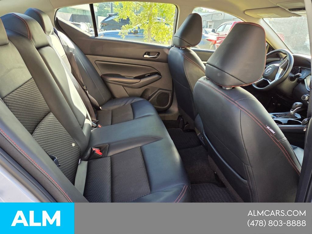 Used 2025 Nissan Altima 2.5 SR image 14