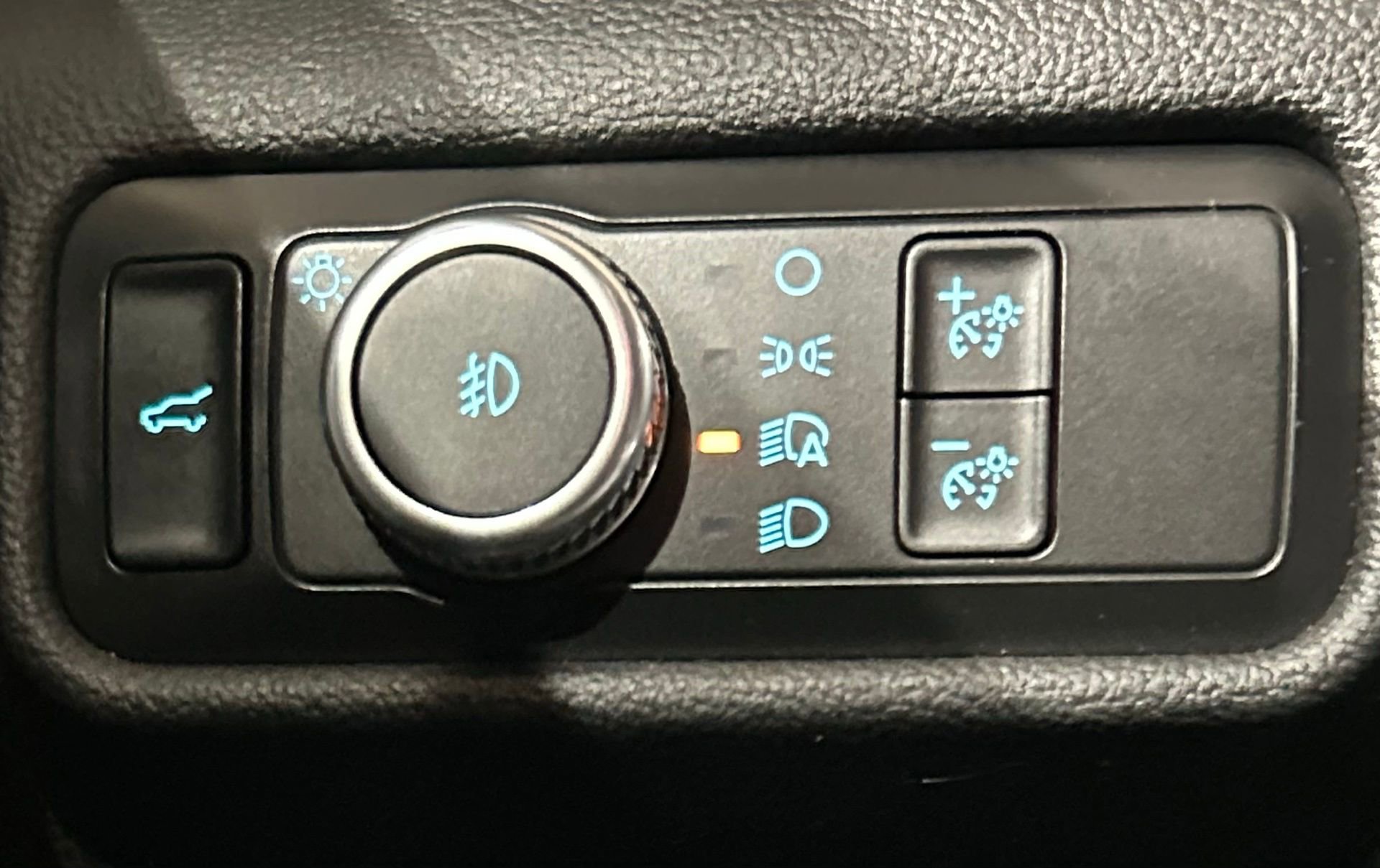 Used 2020 Ford Explorer Limited AWD/4WD image 88