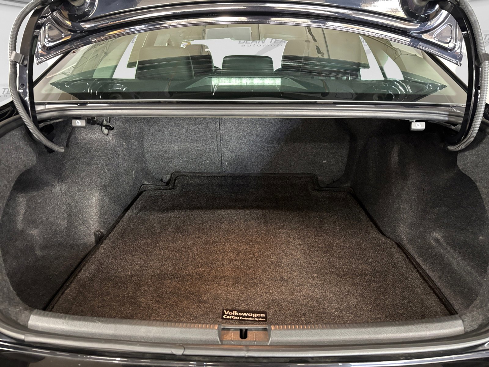 Used 2019 Volkswagen Passat 2.0T Wolfsburg FWD image 18