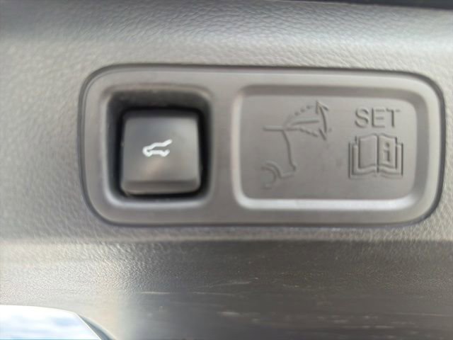 Used 2023 Ford Expedition Max XLT AWD/4WD image 9