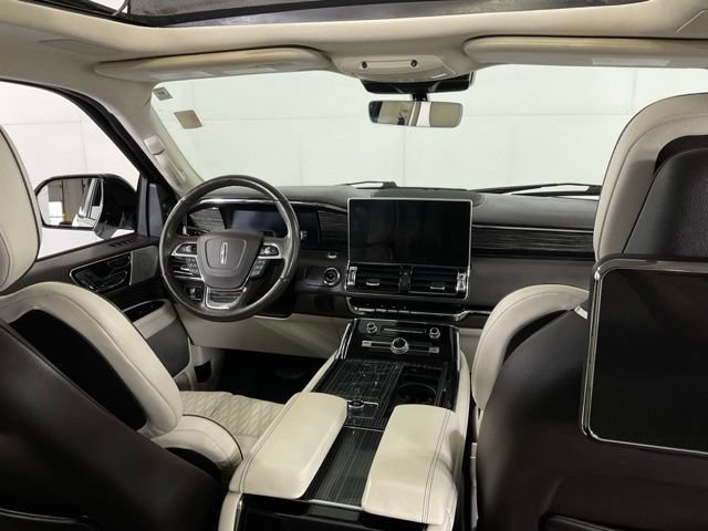 Used 2022 Lincoln Navigator L Black Label AWD/4WD image 12