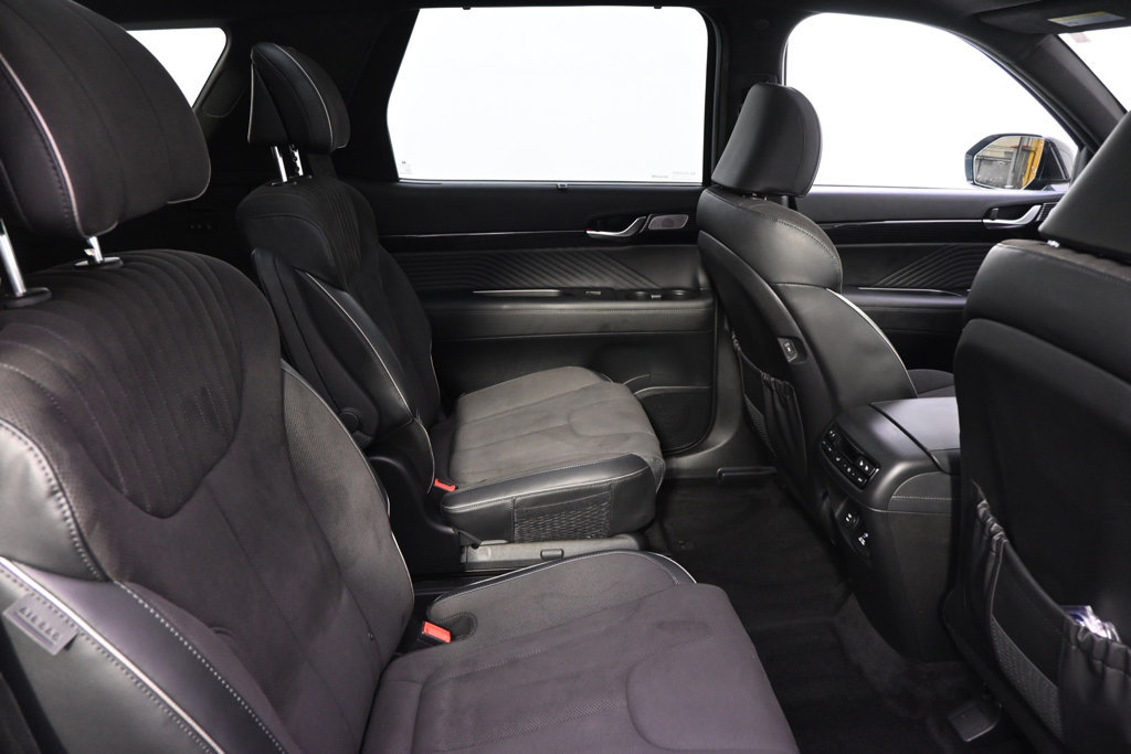 Used 2025 Hyundai Palisade Calligraphy AWD/4WD image 18