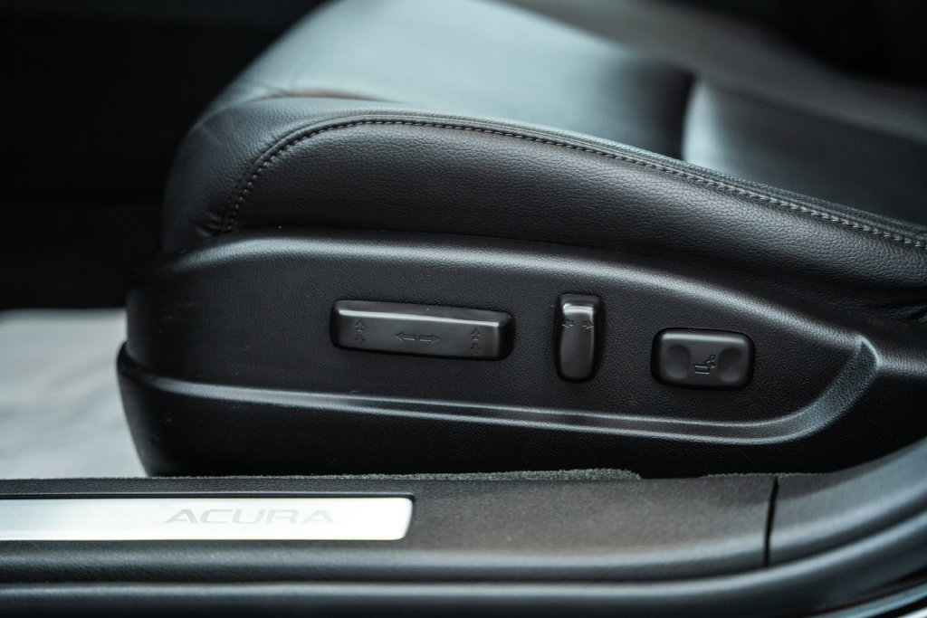 Used 2018 Acura TLX FWD image 35