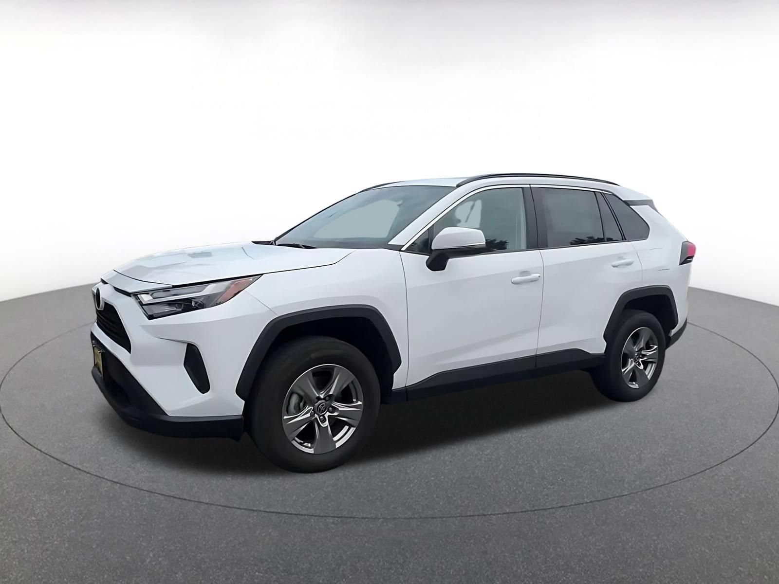 Used 2025 Toyota RAV4 XLE w/ Convenience Package AWD/4WD image 6