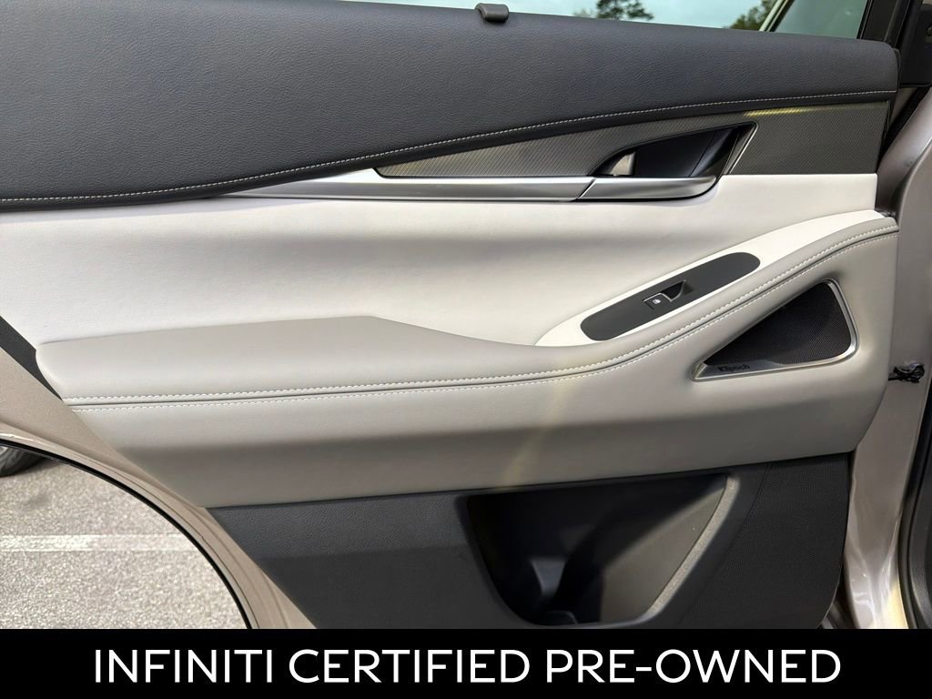 Certified 2026 INFINITI QX60 Luxe w/ Family Package image 30