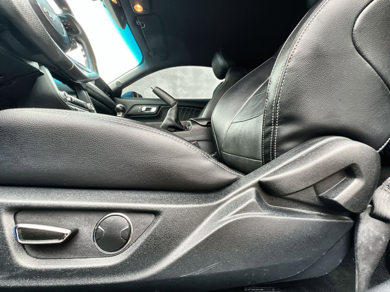 Used 2017 Ford Mustang GT Premium image 14