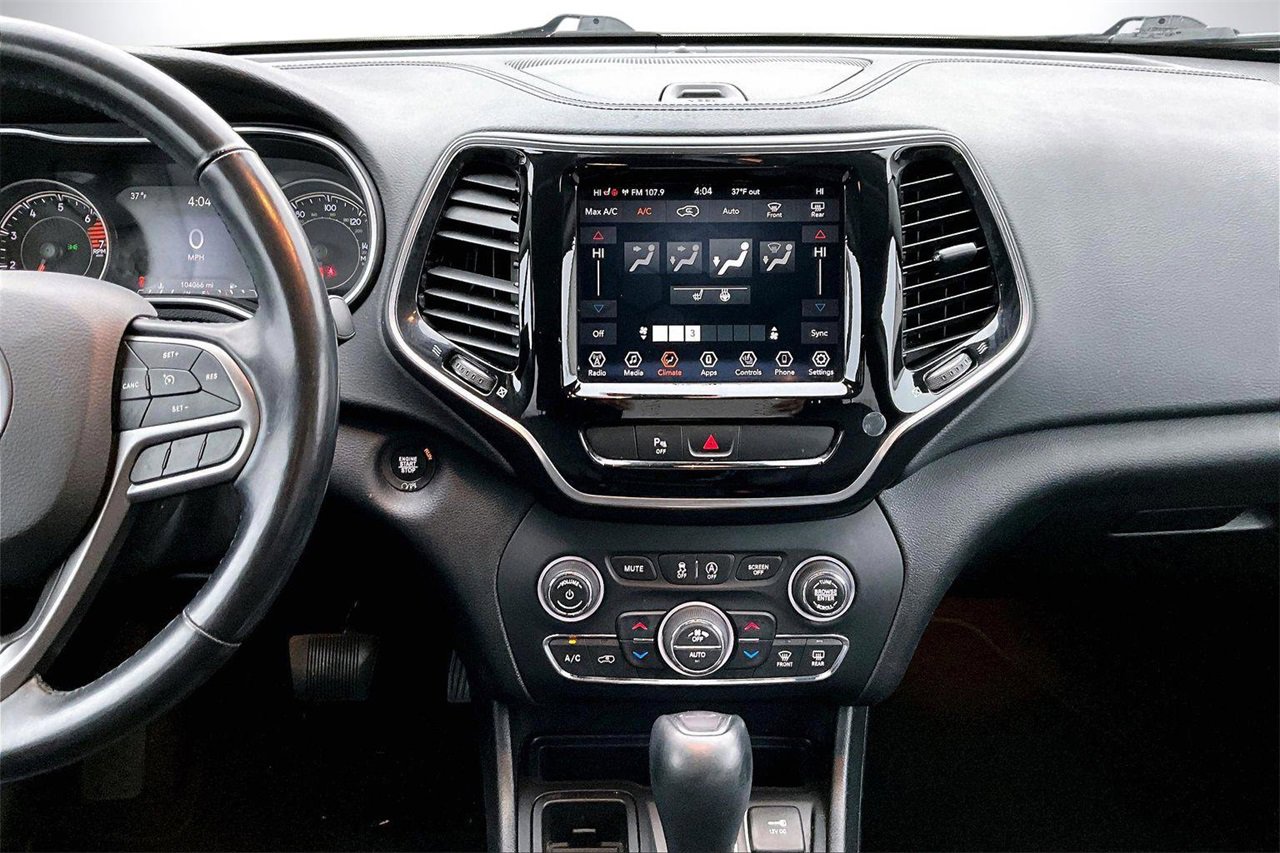 Used 2020 Jeep Cherokee Limited image 12