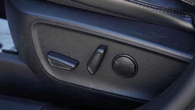 Used 2025 Ford Escape ST-Line image 20