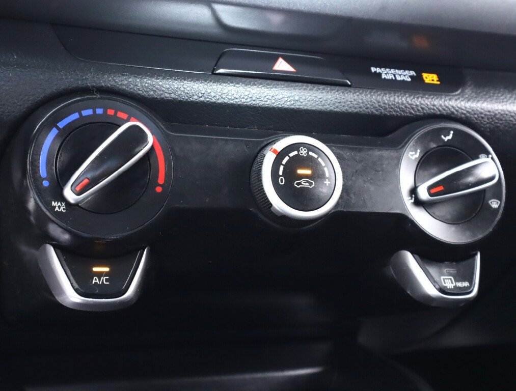 Used 2019 Kia Rio S FWD image 23