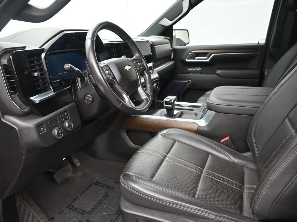Used 2023 Chevrolet Silverado 1500 High Country RWD image 11