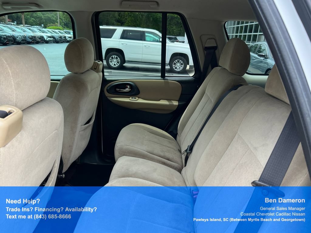 Used 2005 Chevrolet TrailBlazer LS w/ LS Preferred Equipment Group RWD image 12