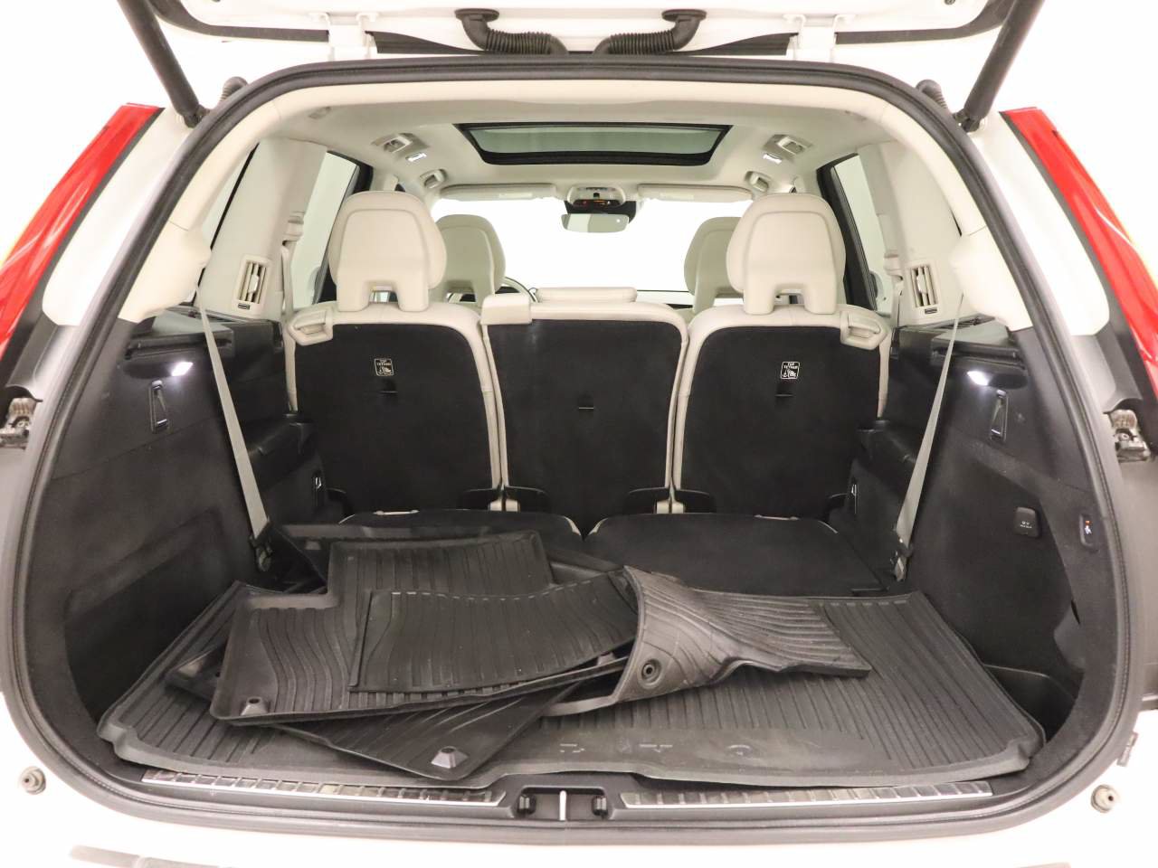 Used 2020 Volvo XC90 T6 Momentum w/ Protection Package Premier AWD/4WD image 20