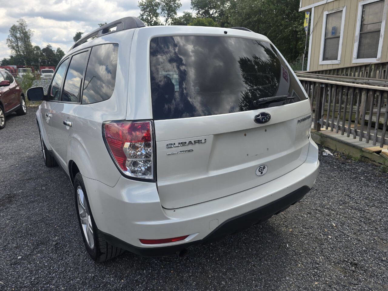 Used 2010 Subaru Forester 2.5X Premium image 16