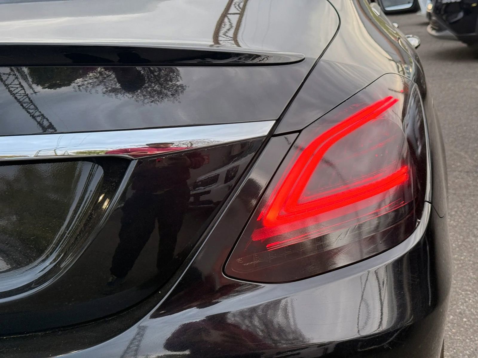 Used 2019 Mercedes-Benz C 300 Sedan w/ Premium Package image 34
