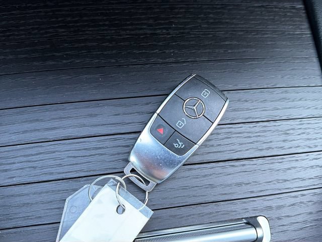 Used 2021 Mercedes-Benz GLS 450 4MATIC image 29