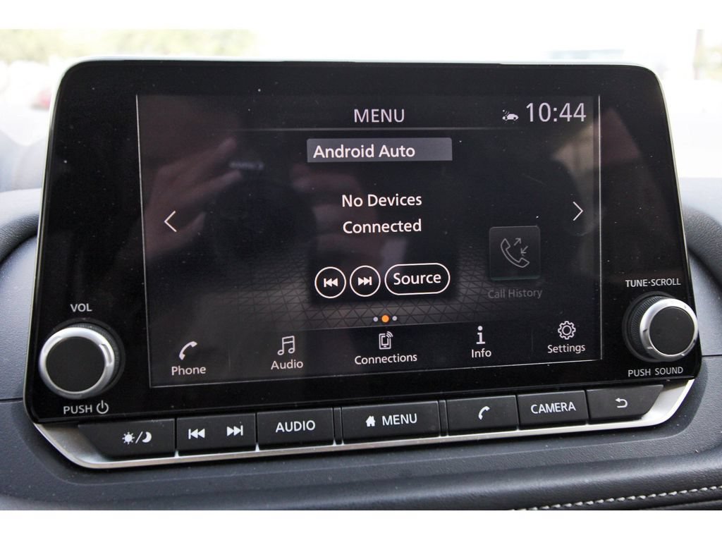 Used 2024 Nissan Rogue SV FWD image 13
