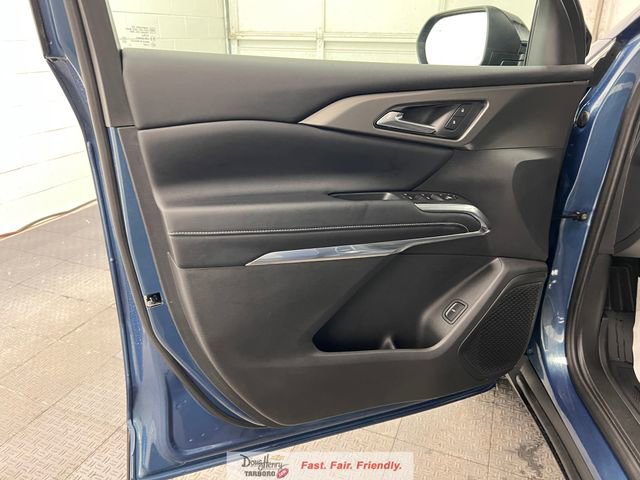New 2026 Chevrolet Traverse LT w/ Sun and Wheel Package FWD image 25