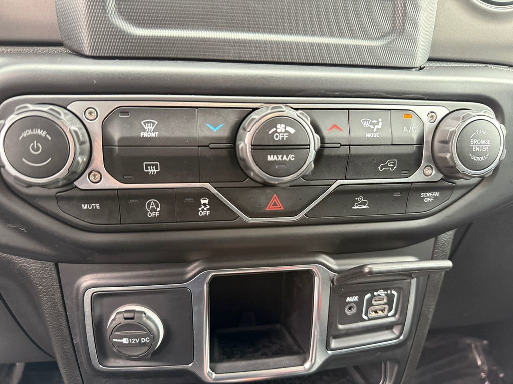 Used 2022 Jeep Wrangler Unlimited Sport image 16