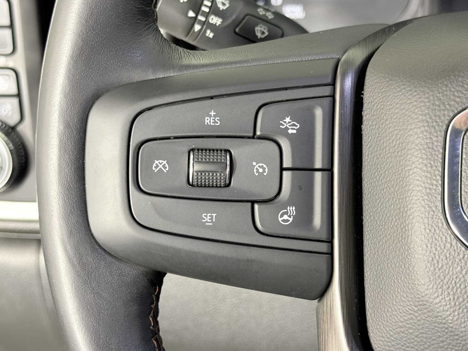 Used 2022 GMC Sierra 2500 AT4 w/ AT4 Preferred Package AWD/4WD image 27