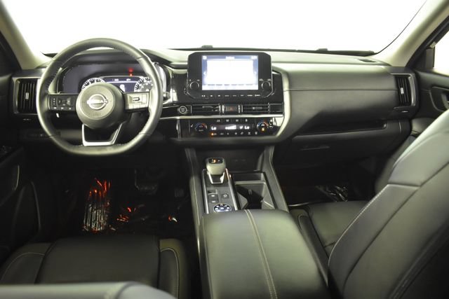 Used 2024 Nissan Pathfinder SL w/ Cargo Package AWD/4WD image 29