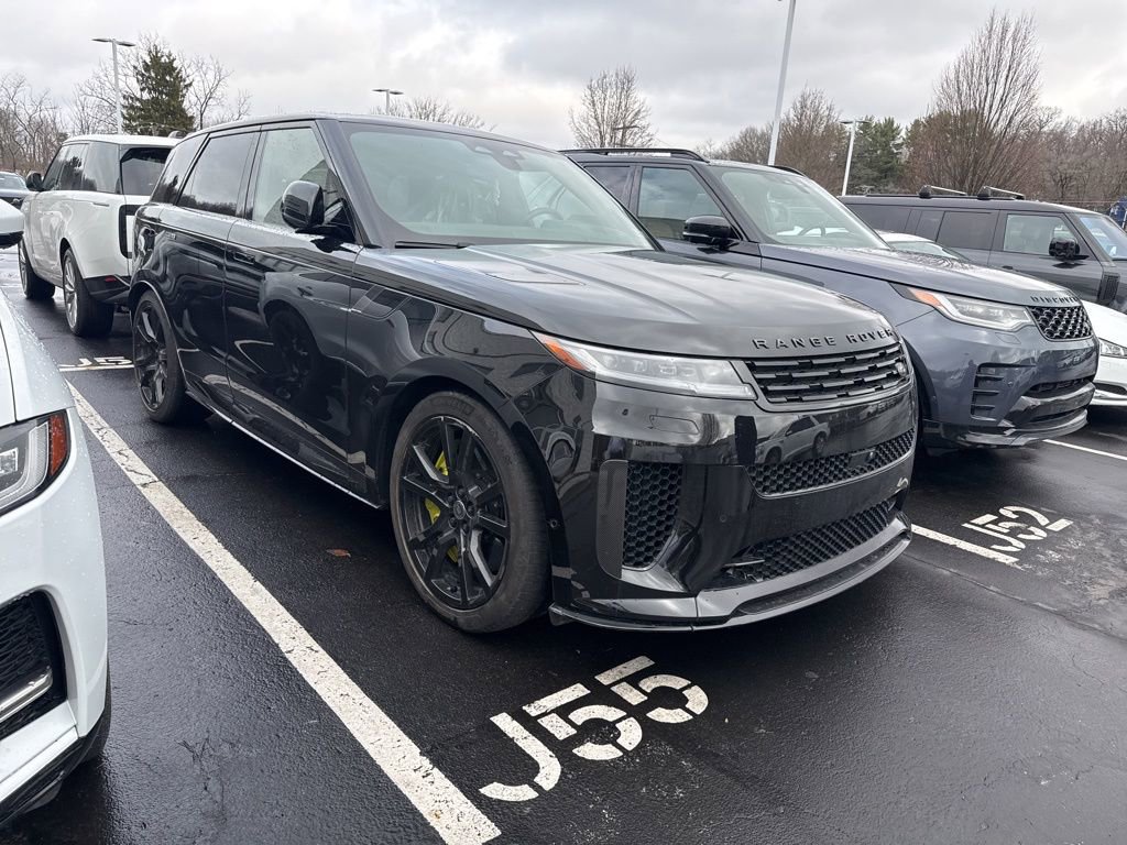 Used 2024 Land Rover Range Rover Sport image 1