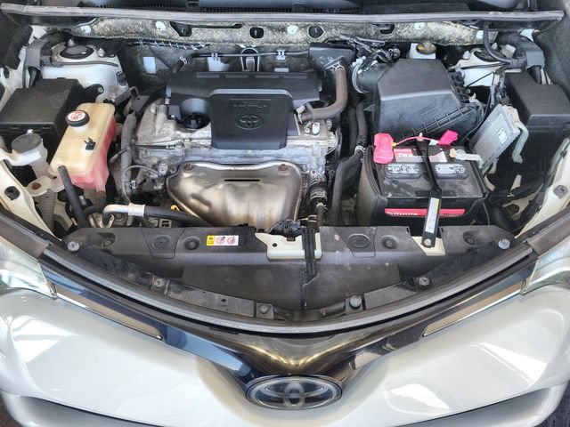 Used 2018 Toyota RAV4 XLE AWD/4WD image 26