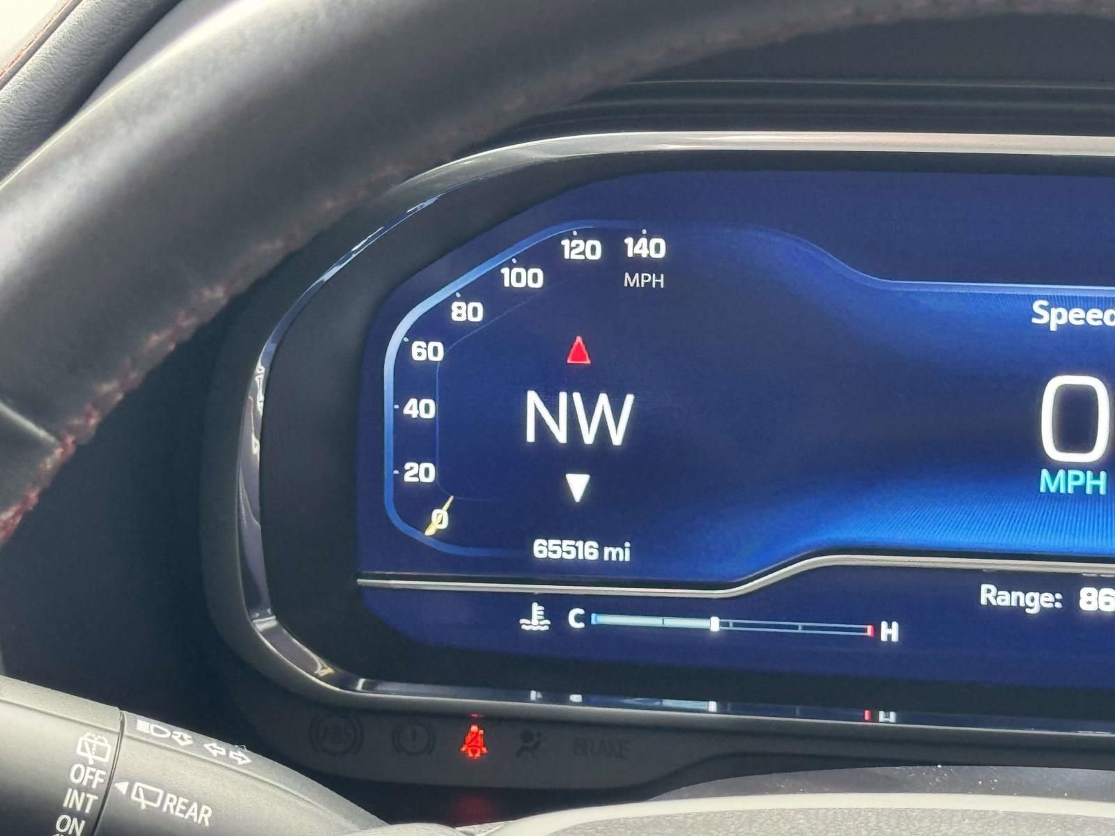 Used 2022 Chevrolet Suburban RST w/ Luxury Package image 21