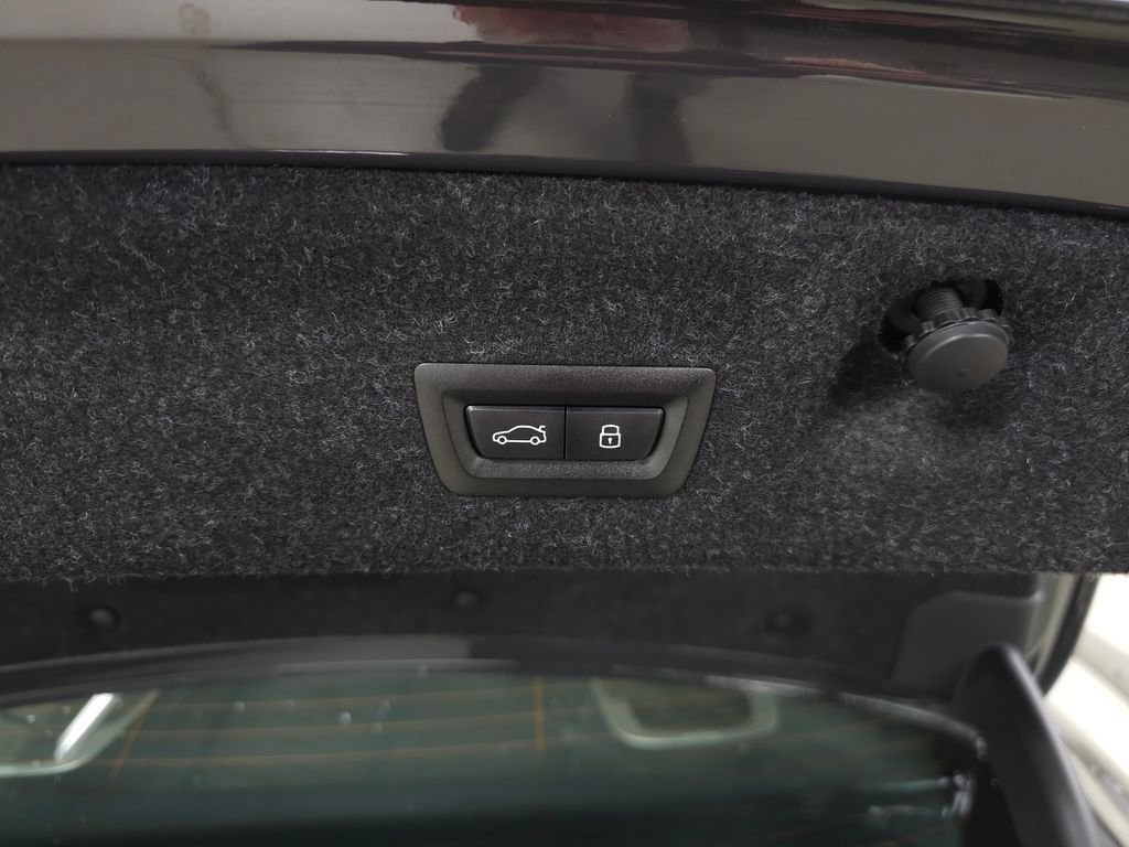 Used 2026 BMW M4 xDrive Competition image 10