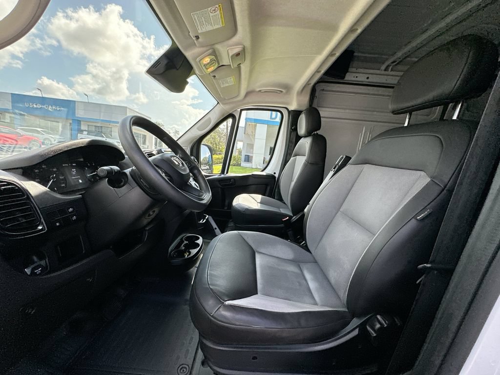 Used 2025 RAM ProMaster 2500 w/ Convenience Group FWD image 19