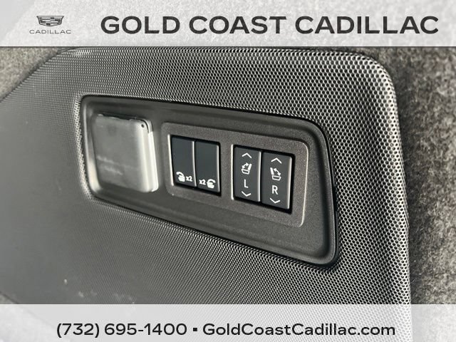 Certified 2025 Cadillac Escalade ESV Premium Luxury w/ Touring Package AWD/4WD image 16