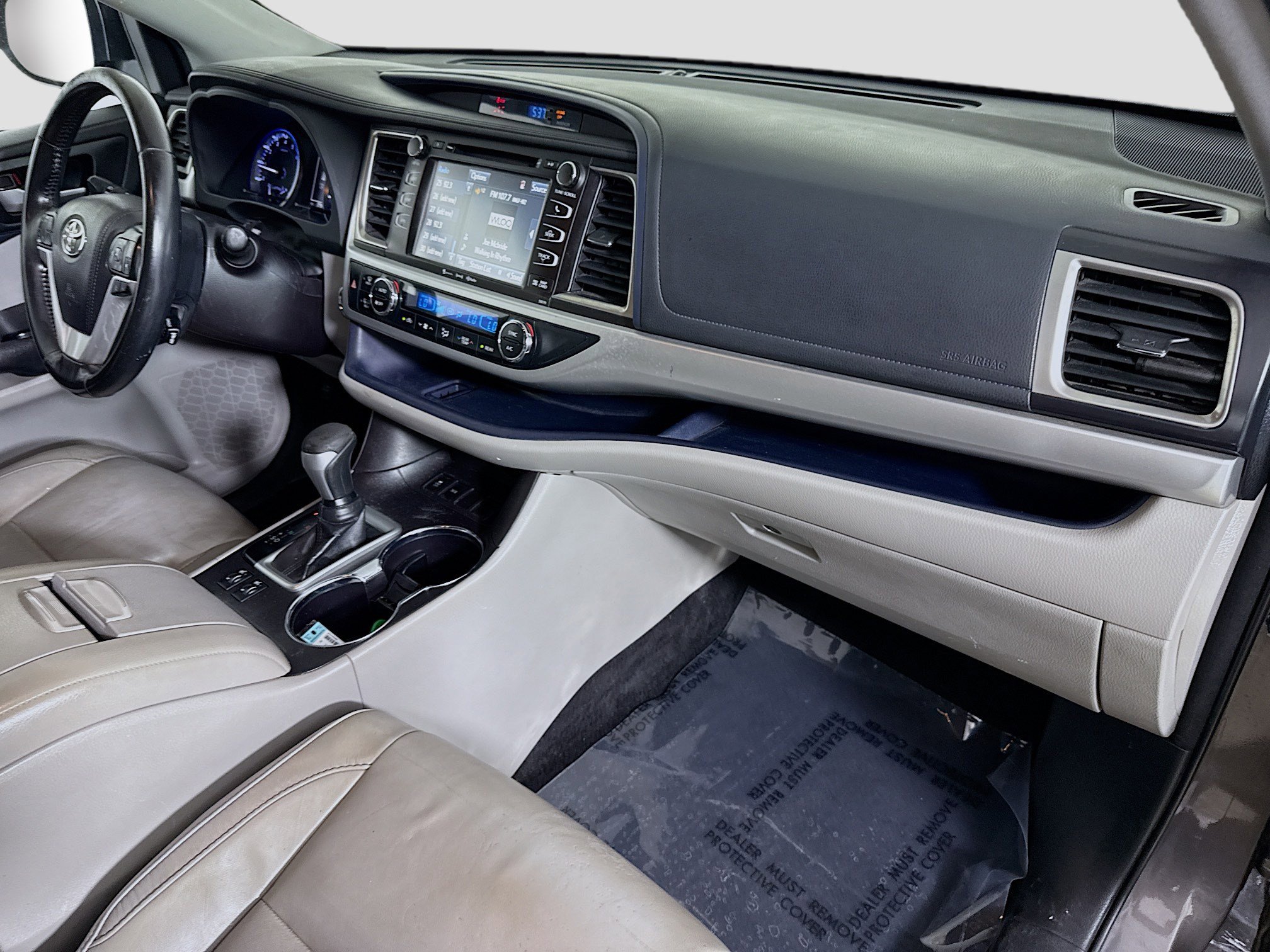 Used 2018 Toyota Highlander XLE image 30