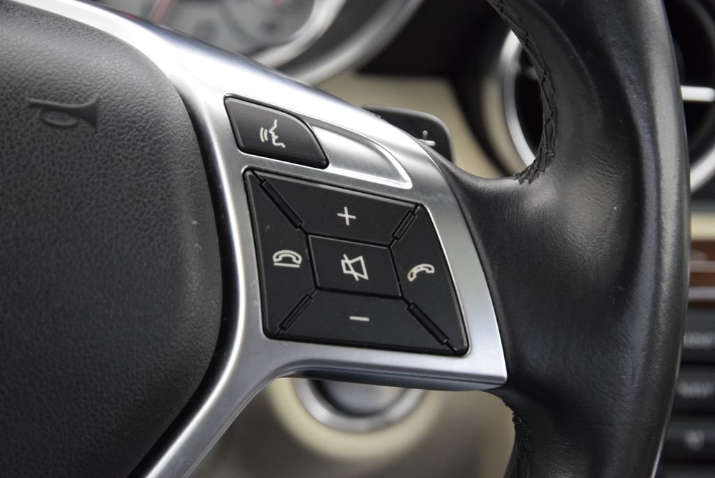 Used 2016 Mercedes-Benz SLK 300 image 22