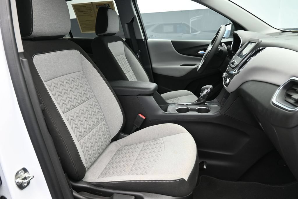Used 2024 Chevrolet Equinox LS w/ LS Convenience Package FWD image 25