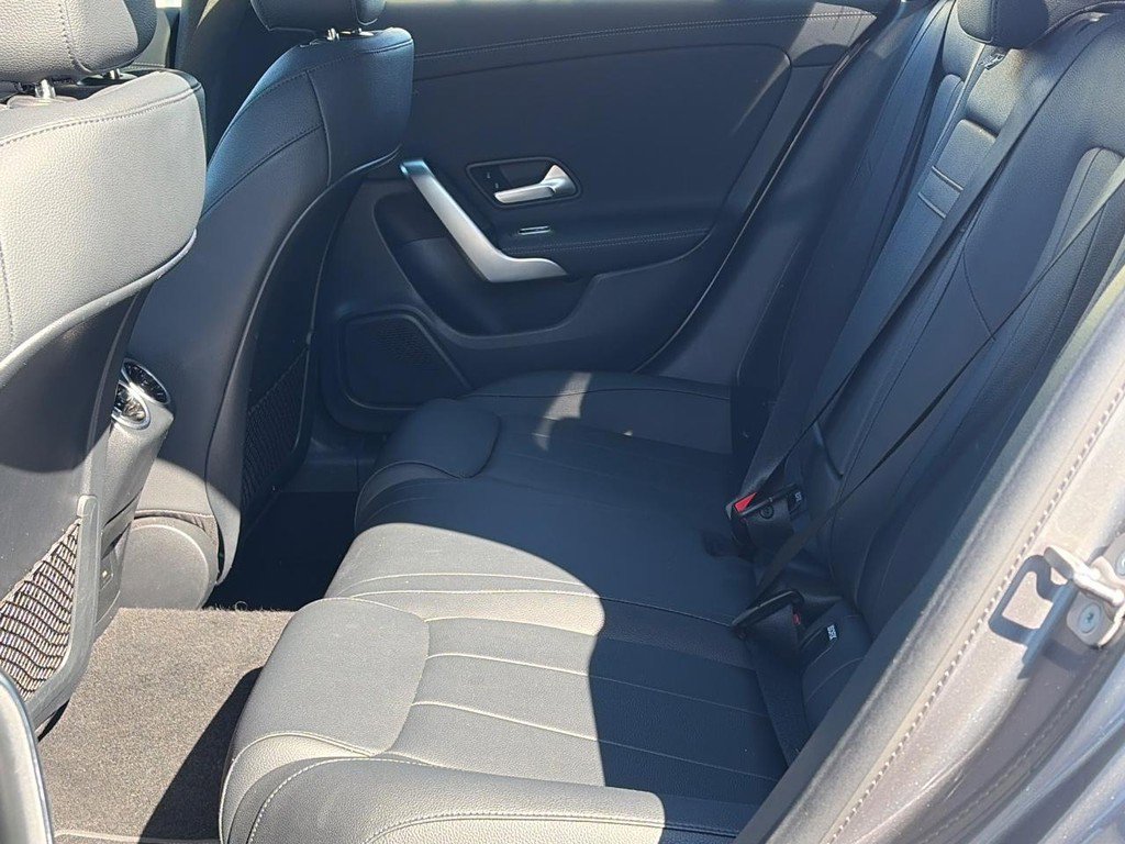 Used 2025 Mercedes-Benz CLA 250 image 8