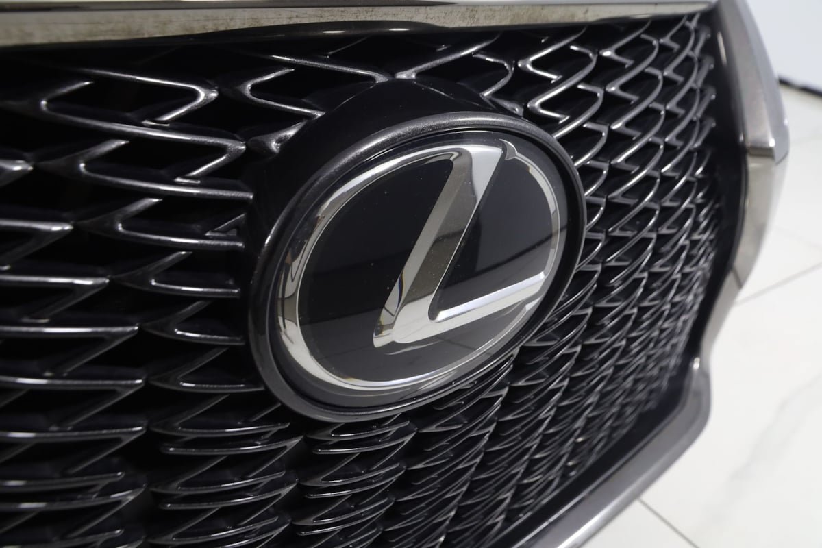 Used 2019 Lexus ES 350 F Sport w/ Accessory Package 2 FWD image 15