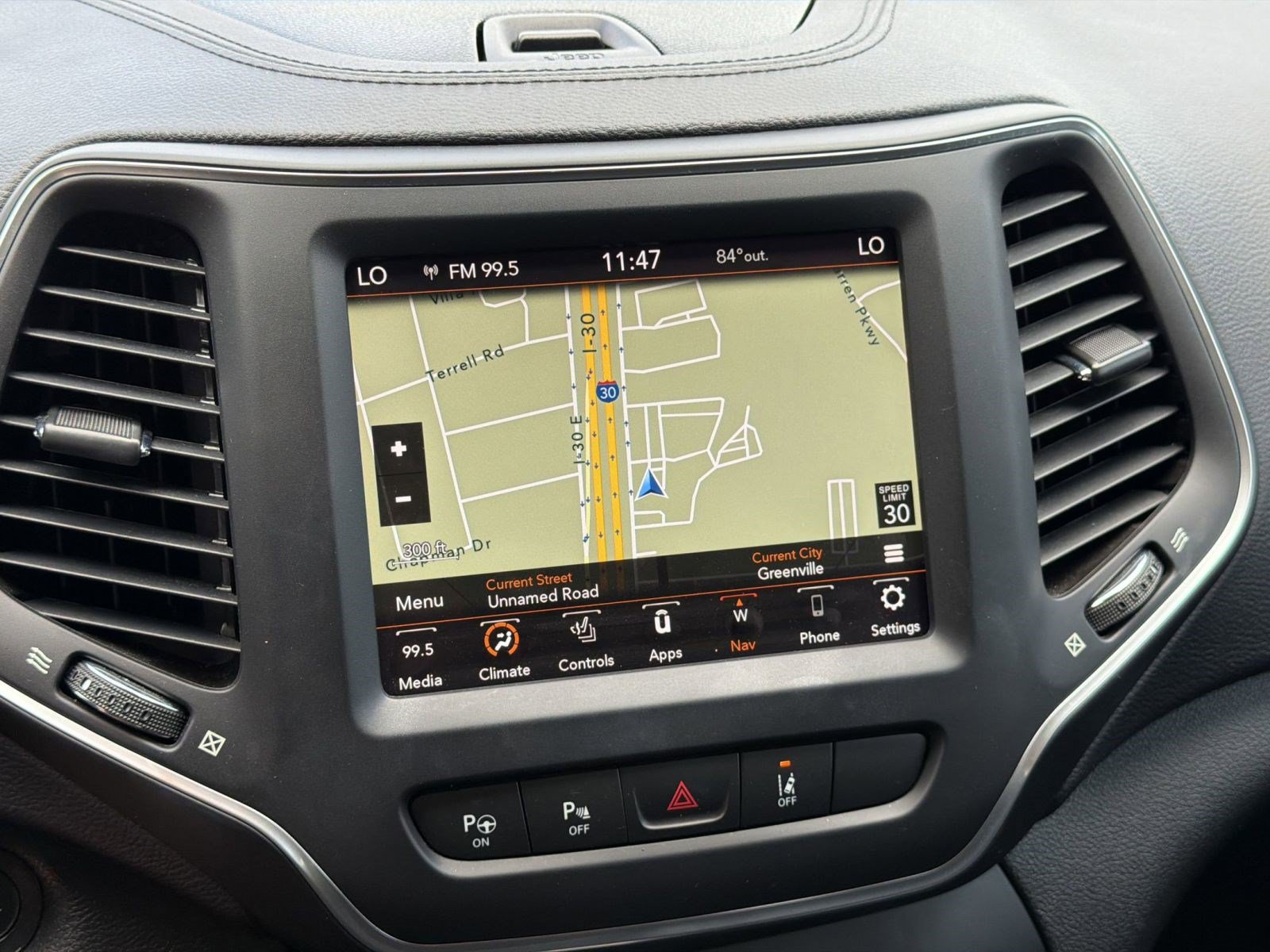 Used 2023 Jeep Cherokee Altitude Lux AWD/4WD image 22