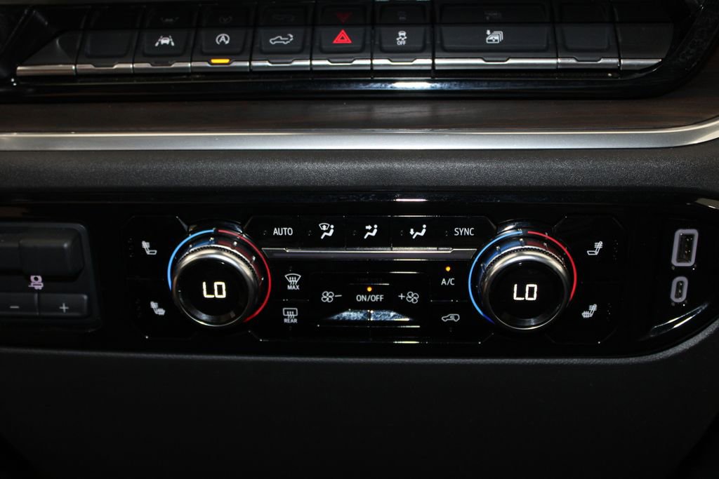 Used 2025 GMC Sierra 1500 SLT AWD/4WD image 45
