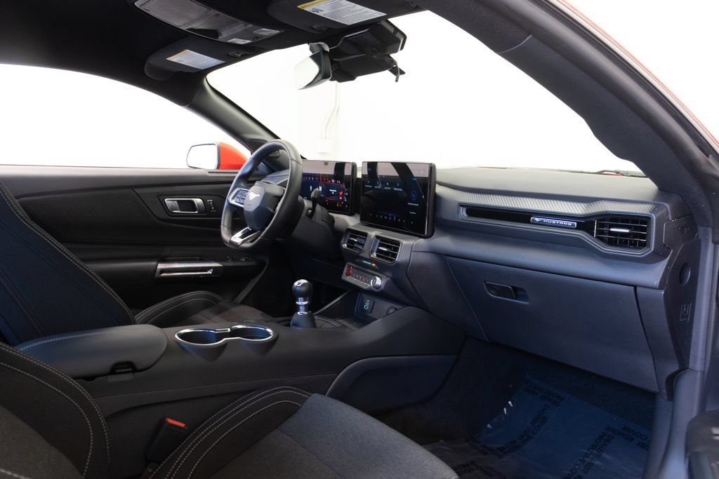 Used 2025 Ford Mustang GT RWD image 19