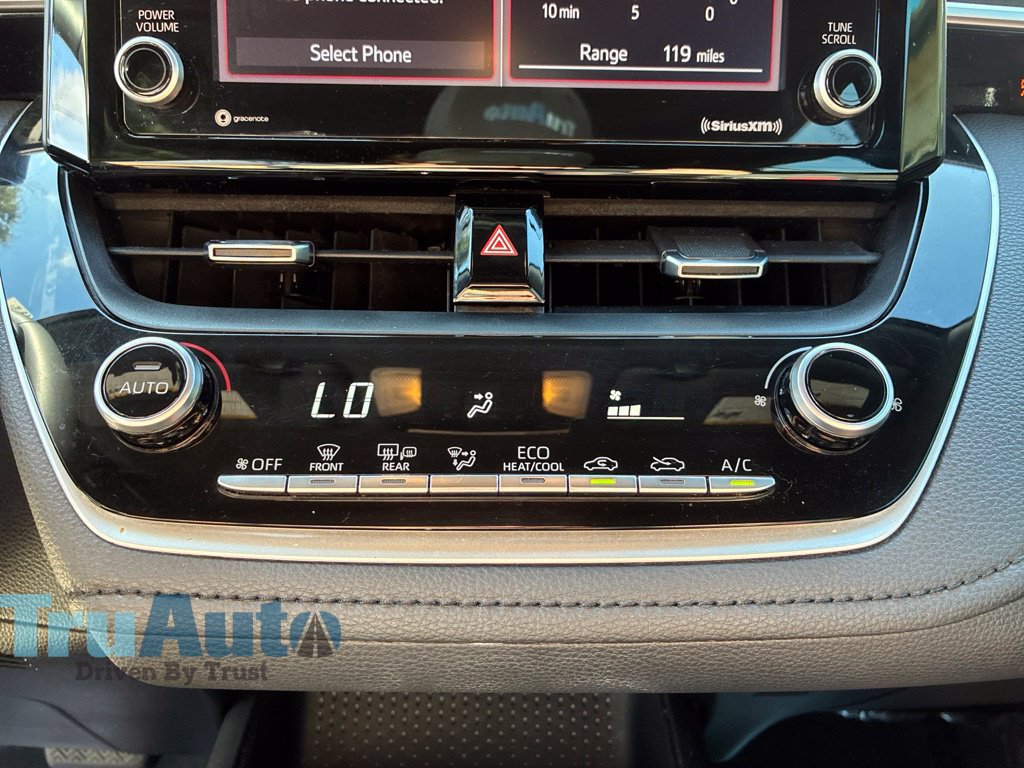 Used 2022 Toyota Corolla SE FWD image 33
