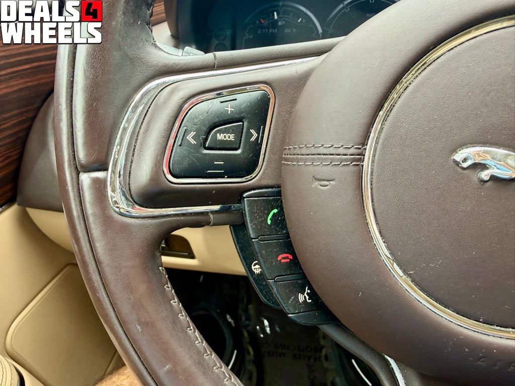 Used 2013 Jaguar XJ L Portfolio AWD/4WD image 26