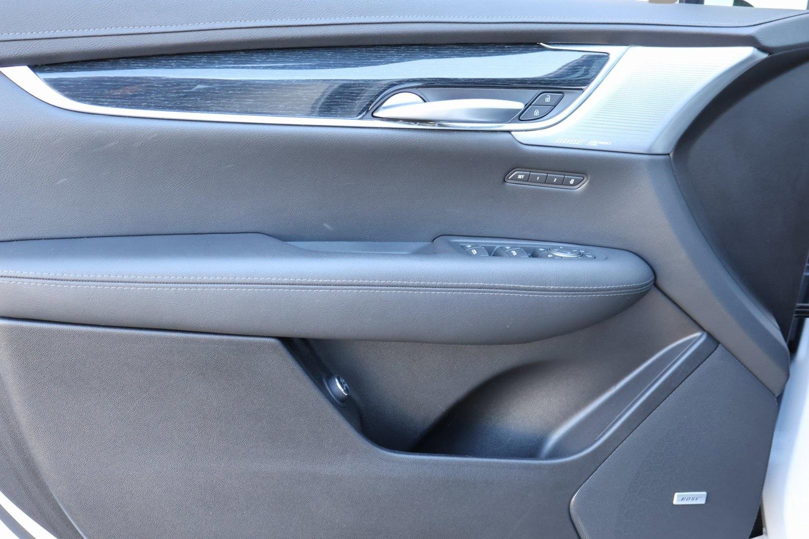 Certified 2025 Cadillac XT5 Premium Luxury image 10